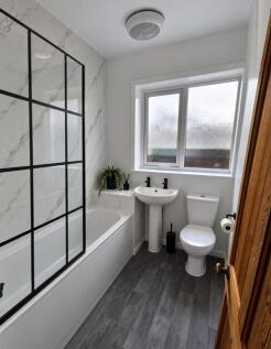 Hawkshead Crescent, Leeds photo 3