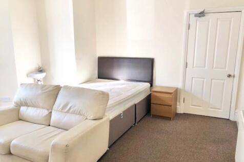 BEDROOM 1A.jpg