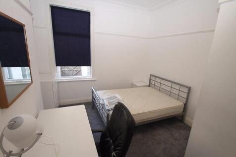 20 Hamilton Gardens, Plymouth, Devon, PL4 photo 4
