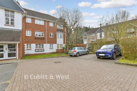 Driveway/Parking