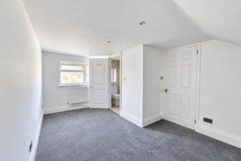 Highfield Road, W3 photo 3