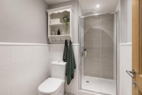 Kings End, Bicester photo 3