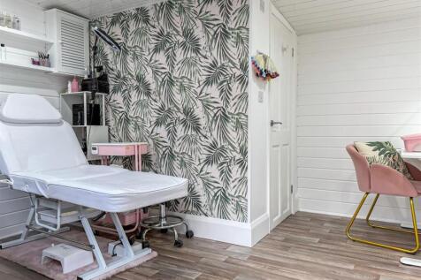 Garden Office / Studio