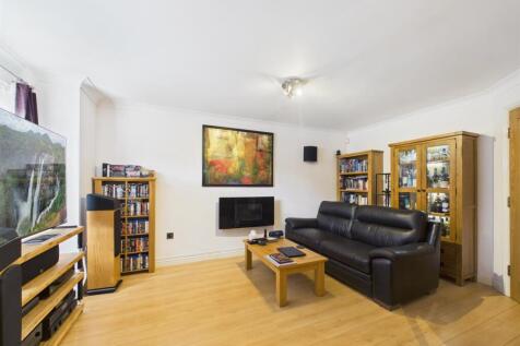 lounge 3.jpg