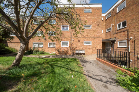 Harpenden, AL5 - property photo