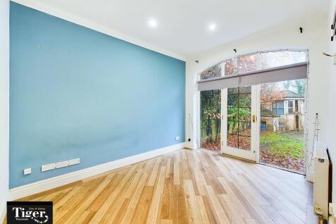 CAM03440G0-PR0242...