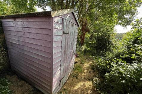 GARDEN &amp; SHED