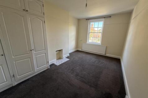 Salisbury Square, Old Hatfield photo 5