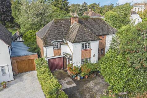 Hertford, SG13 - property photo