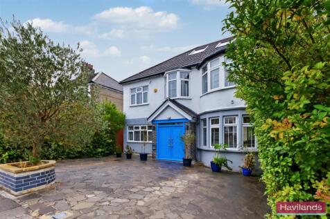 41 Hillfield Park, London N21 3QJ-With Watermark-3