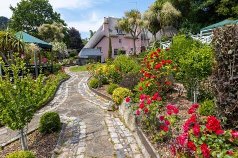 Rose Cottage Cockington Village Torquay-32.jpg