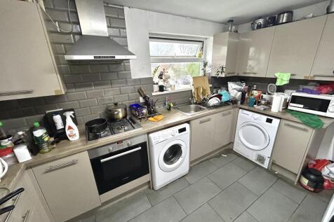 Queen Street, Treforest,  photo 5