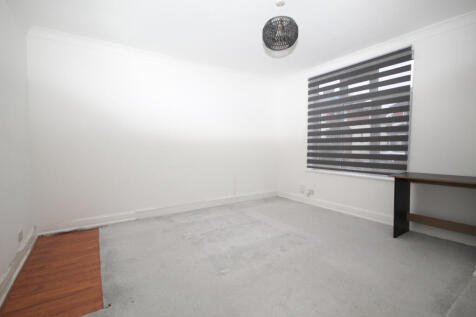 Bovingdon Avenue, Wembley, Middlesex HA9 photo 3