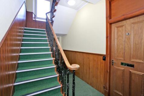 10 LAMOND - STAIRCASE