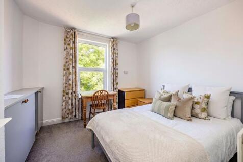 Hardwick Grove, West Bridgford, NG2 photo 4