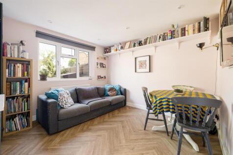 Dames Road, E7