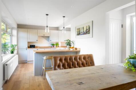 Kitchen .jpg
