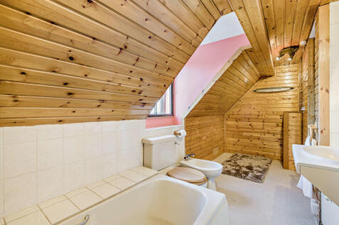 8662260-interior1...