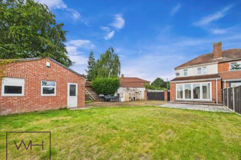 CAM03785G0-PR0279-ST