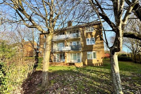 Bournemouth, BH11 - property photo