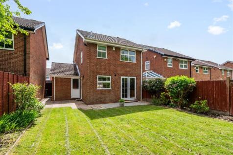 37 Hall Dale Close_5.jpg