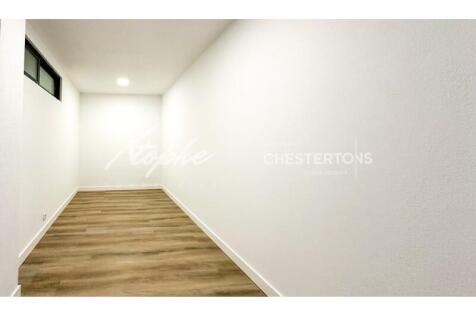 Fully Renovated 6 Bed Villa For Sale (45)