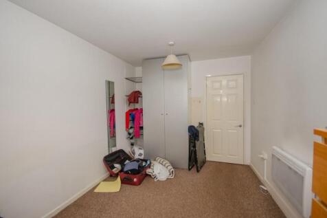 Bedroom pic 2.jpg