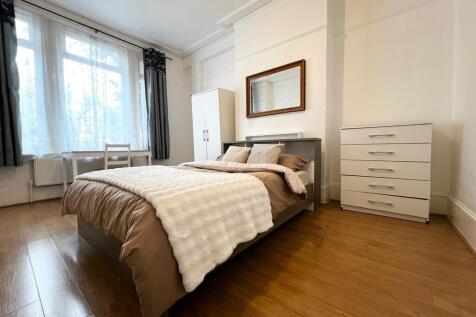 5-bed terraced on Waldeck Road, Haringey, £3,595/mo