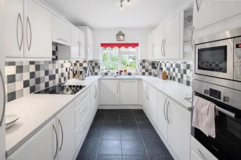 kitchen .jpg