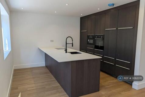 Lothian Wood, Tadworth, KT20 photo 3