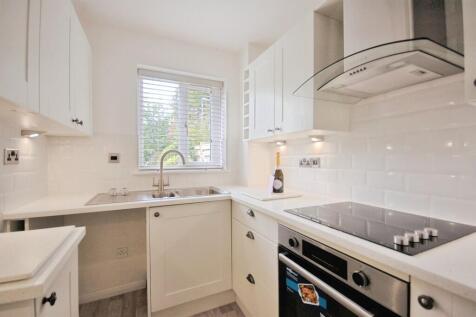 Oakwood Drive, Uckfield photo 4