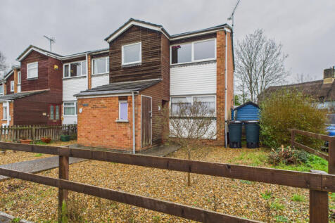 Larch Drive, Two Bedroom Ground Floor Maisonette