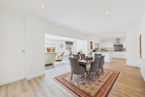 Open Plan Kitchen