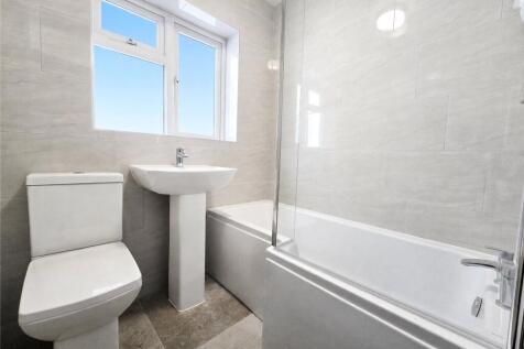 Eastwood Road, Rayleigh, Essex, SS6 photo 3