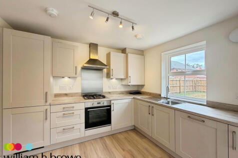 Meadowsweet Drive, Ipswich photo 5