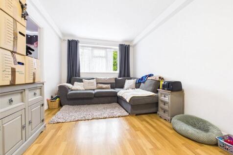 Walton Road, West Molesey photo 3