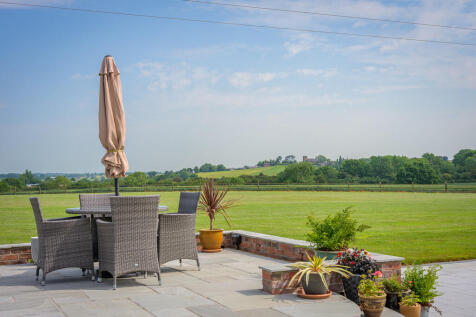 Patio Area and Vi...