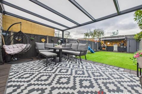 OUTDOOR AREA