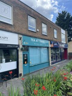 Retail Property (high street) to rent Image 3