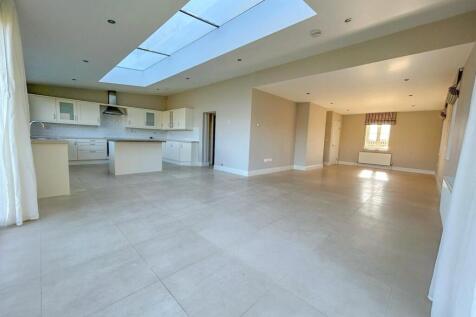 Plantation Stud Cottages, Snailwell, Suffolk, CB8 photo 4