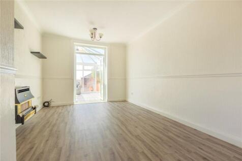 St James Street, Milnrow, Rochdale, OL16 photo 4