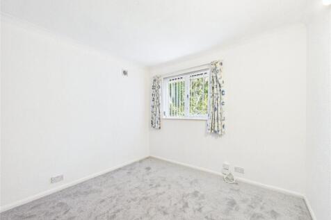 Richards Close, Bushey, Hertfordshire, WD23 photo 5