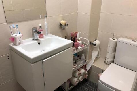 Flat ,  Clarendon Road, Leeds photo 5