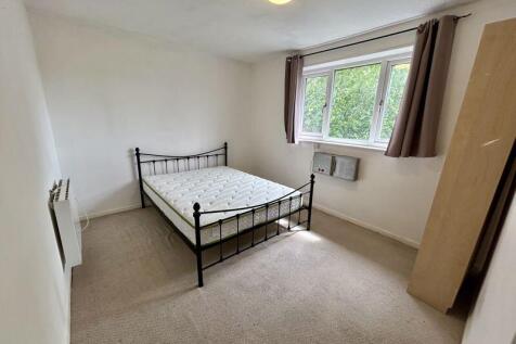 Olivia Court, Asgard Drive, Salford photo 3