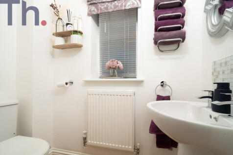 Downstairs Cloakroom WC