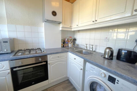 Worple Road, Raynes Park, SW20 photo 3