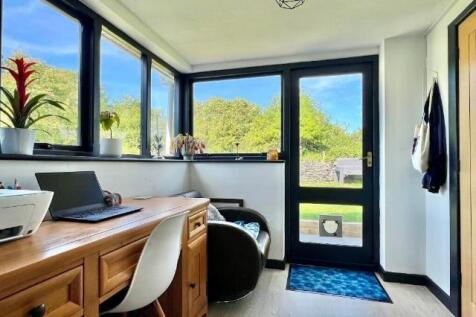 Utility Room / Office