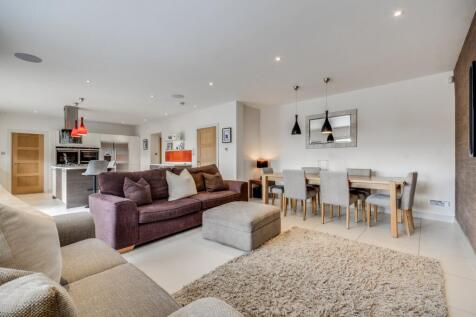 Kitchen/Family Room