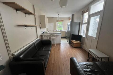Living/ Kitchen