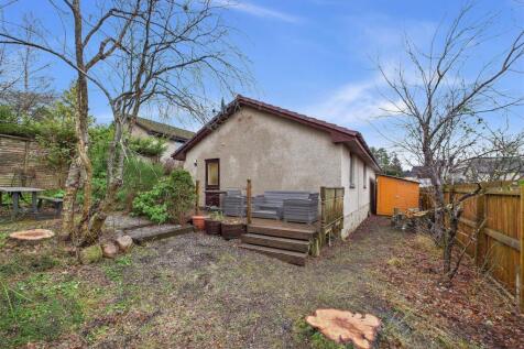 Rear Garden &amp; Decking